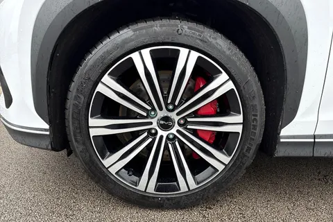 LJ74TYR BYD Sealion 7 82.5kWh Design Auto AWD 5dr Thumbnail #24