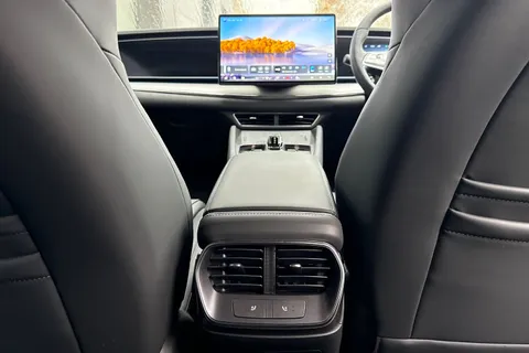 LJ74TYR BYD Sealion 7 82.5kWh Design Auto AWD 5dr Thumbnail #29