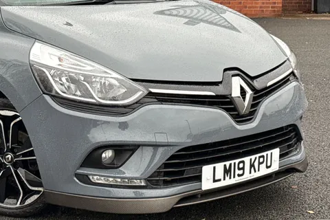 9 of 46 for Renault Clio 0.9 TCe Iconic Hatchback 5dr Petrol Manual Euro 6 (s/s) (75 ps)