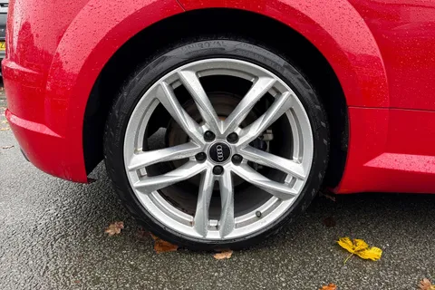 10 of 44 for Audi TT 2.0 TFSI S line Roadster Euro 6 (s/s) 2dr