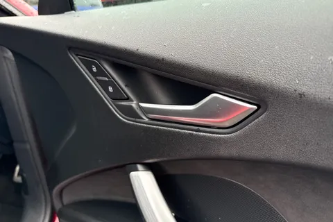 20 of 44 for Audi TT 2.0 TFSI S line Roadster Euro 6 (s/s) 2dr