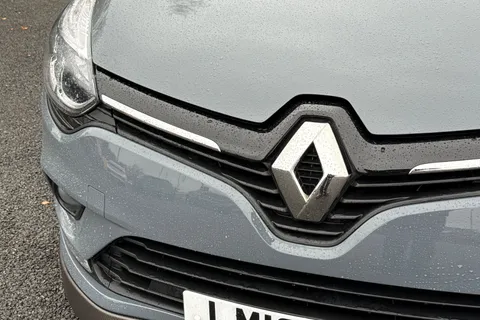 27 of 46 for Renault Clio 0.9 TCe Iconic Hatchback 5dr Petrol Manual Euro 6 (s/s) (75 ps)