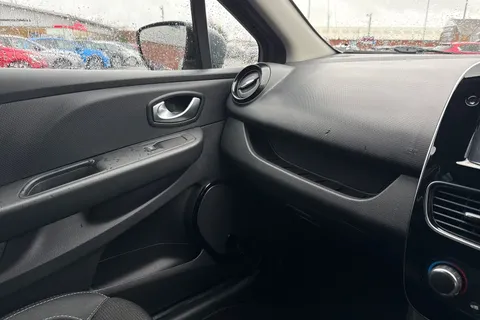 35 of 46 for Renault Clio 0.9 TCe Iconic Hatchback 5dr Petrol Manual Euro 6 (s/s) (75 ps)