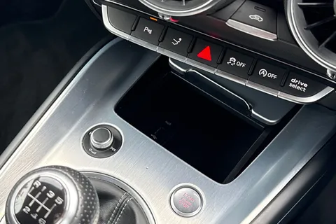 33 of 44 for Audi TT 2.0 TFSI S line Roadster Euro 6 (s/s) 2dr