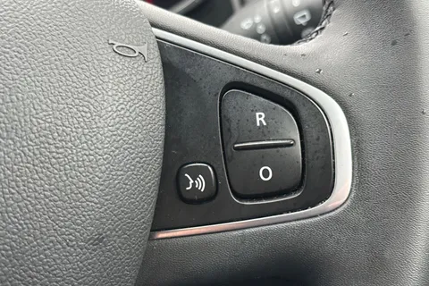 39 of 46 for Renault Clio 0.9 TCe Iconic Hatchback 5dr Petrol Manual Euro 6 (s/s) (75 ps)