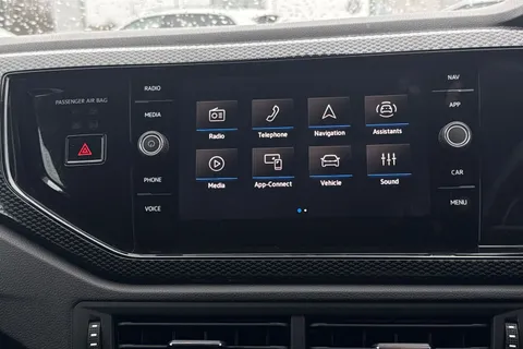 GF25ZRT Volkswagen Polo 1.0 TSI Match 5dr DSG Thumbnail #18