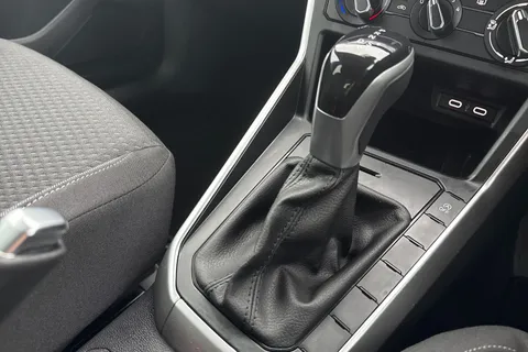 GF25ZRT Volkswagen Polo 1.0 TSI Match 5dr DSG Thumbnail #35