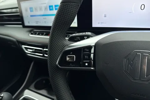 CU75ZHR MG Mg Hs 1.5 T-GDI Trophy Euro 6 (s/s) 5dr Thumbnail #38