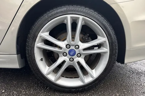 EG15AYT Ford Mondeo 2.0T EcoBoost Titanium Auto Euro 6 (s/s) 5dr Thumbnail #13