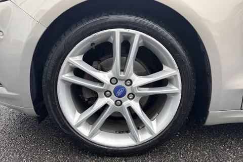 EG15AYT Ford Mondeo 2.0T EcoBoost Titanium Auto Euro 6 (s/s) 5dr Thumbnail #14