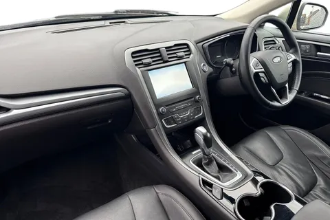 EG15AYT Ford Mondeo 2.0T EcoBoost Titanium Auto Euro 6 (s/s) 5dr Thumbnail #16