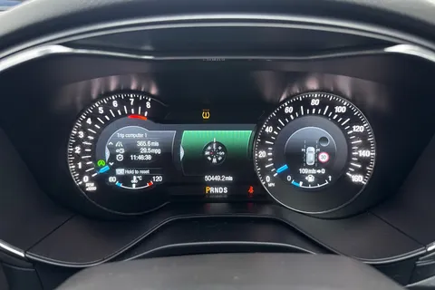 EG15AYT Ford Mondeo 2.0T EcoBoost Titanium Auto Euro 6 (s/s) 5dr Thumbnail #26