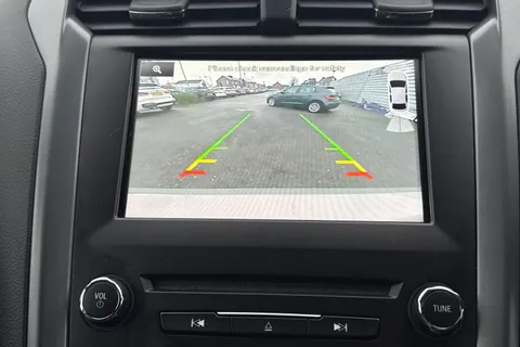 EG15AYT Ford Mondeo 2.0T EcoBoost Titanium Auto Euro 6 (s/s) 5dr Thumbnail #35