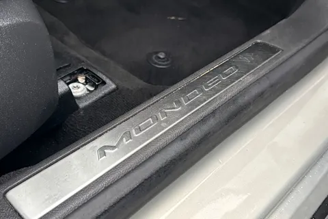 EG15AYT Ford Mondeo 2.0T EcoBoost Titanium Auto Euro 6 (s/s) 5dr Thumbnail #38