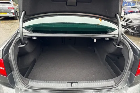 DE67YUT Volkswagen Passat 2.0 TDI GT 4dr | Adaptive Cruise Control |  ACC | Active Info Display Thumbnail #8