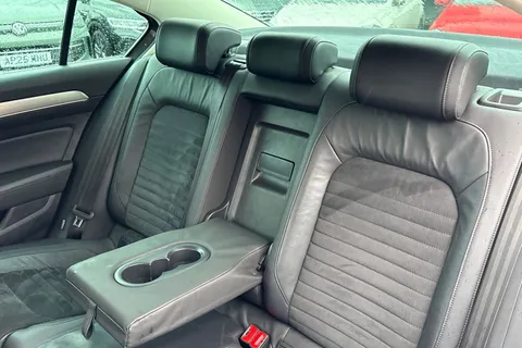 DE67YUT Volkswagen Passat 2.0 TDI GT 4dr | Adaptive Cruise Control |  ACC | Active Info Display Thumbnail #20