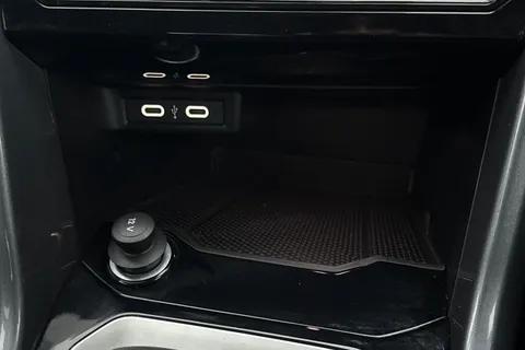 32 of 43 for VOLKSWAGEN T-ROC 1.5 TSI Style 5dr DSG