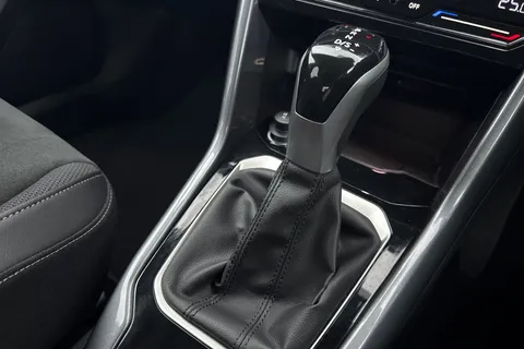 33 of 43 for VOLKSWAGEN T-ROC 1.5 TSI Style 5dr DSG