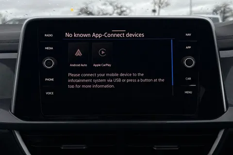 35 of 43 for VOLKSWAGEN T-ROC 1.5 TSI Style 5dr DSG