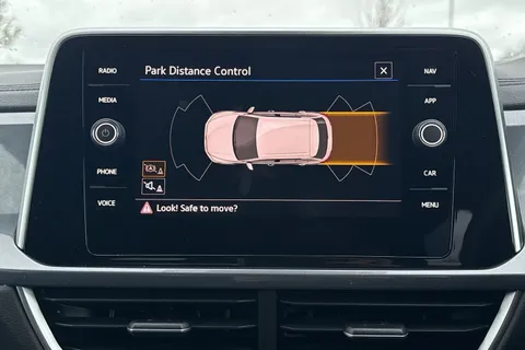 36 of 43 for VOLKSWAGEN T-ROC 1.5 TSI Style 5dr DSG