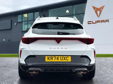 KR74UXC CUPRA Formentor 1.5 eHybrid 204 V3 5dr DSG Thumbnail #4