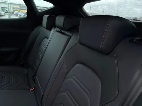 KR74UXC CUPRA Formentor 1.5 eHybrid 204 V3 5dr DSG Thumbnail #14