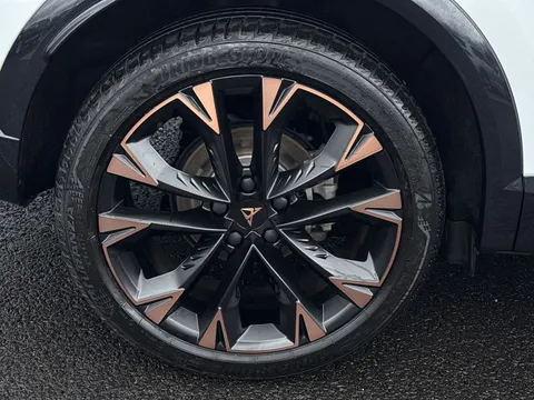 KR74UXC CUPRA Formentor 1.5 eHybrid 204 V3 5dr DSG Thumbnail #24