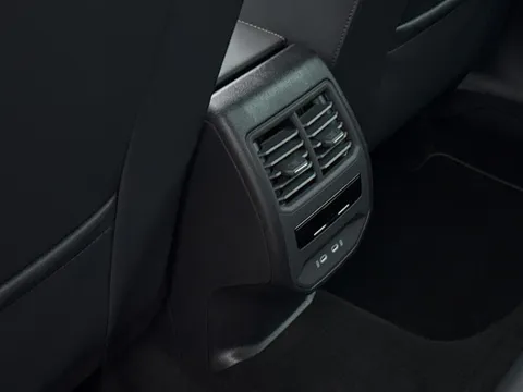 KR74UXC CUPRA Formentor 1.5 eHybrid 204 V3 5dr DSG Thumbnail #33