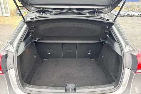 YN70UHL Mercedes-Benz A Class 1.3 A180 Sport (Executive) 7G-DCT Euro 6 (s/s) 5dr Thumbnail #8