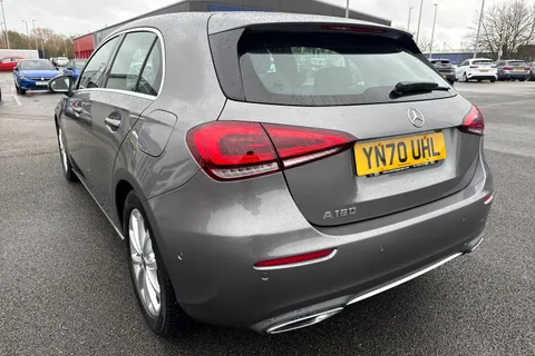 YN70UHL Mercedes-Benz A Class 1.3 A180 Sport (Executive) 7G-DCT Euro 6 (s/s) 5dr Thumbnail #9