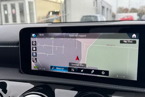 YN70UHL Mercedes-Benz A Class 1.3 A180 Sport (Executive) 7G-DCT Euro 6 (s/s) 5dr Thumbnail #18