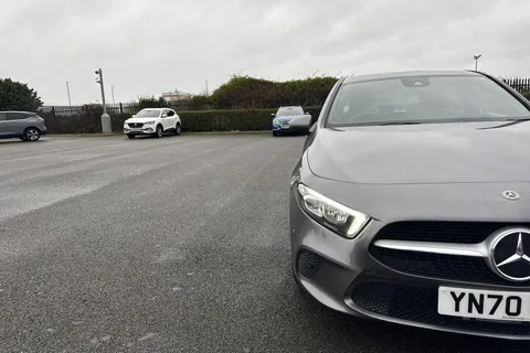 YN70UHL Mercedes-Benz A Class 1.3 A180 Sport (Executive) 7G-DCT Euro 6 (s/s) 5dr Thumbnail #26
