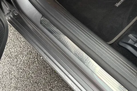 YN70UHL Mercedes-Benz A Class 1.3 A180 Sport (Executive) 7G-DCT Euro 6 (s/s) 5dr Thumbnail #37