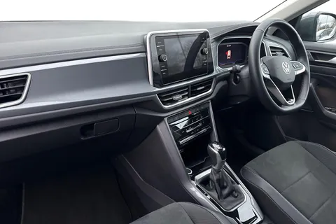 GD24WZX Volkswagen T-Roc 1.5 TSI Style 5dr DSG Thumbnail #16