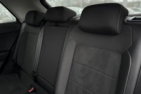 GD24WZX Volkswagen T-Roc 1.5 TSI Style 5dr DSG Thumbnail #20
