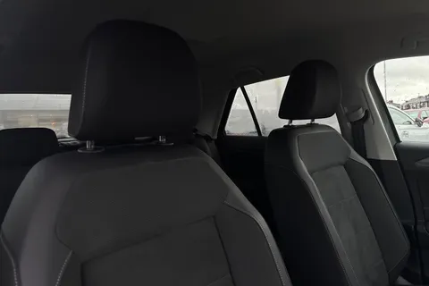 GD24WZX Volkswagen T-Roc 1.5 TSI Style 5dr DSG Thumbnail #25