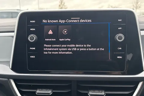 GD24WZX Volkswagen T-Roc 1.5 TSI Style 5dr DSG Thumbnail #38