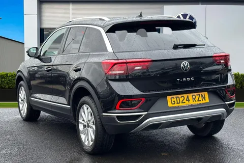 GD24RZN Volkswagen T-Roc 1.5 TSI Style 5dr DSG Thumbnail #2