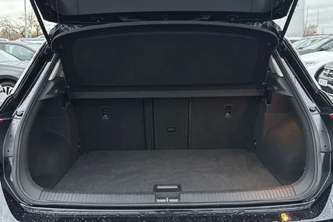 GD24RZN Volkswagen T-Roc 1.5 TSI Style 5dr DSG Thumbnail #10