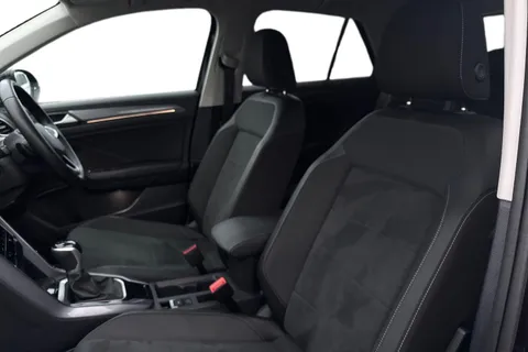 GD24RZN Volkswagen T-Roc 1.5 TSI Style 5dr DSG Thumbnail #11