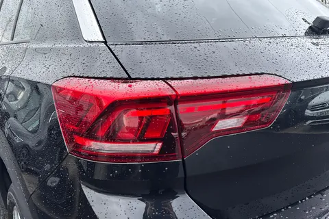 GD24RZN Volkswagen T-Roc 1.5 TSI Style 5dr DSG Thumbnail #16