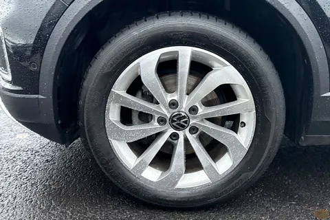 GD24RZN Volkswagen T-Roc 1.5 TSI Style 5dr DSG Thumbnail #23