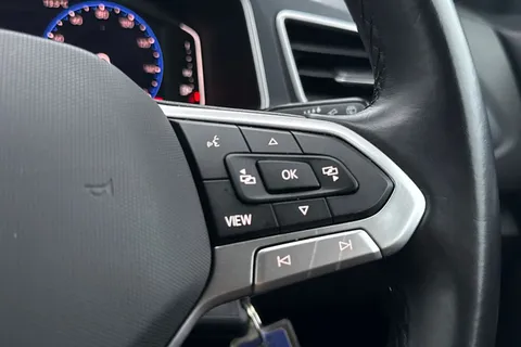 GD24RZN Volkswagen T-Roc 1.5 TSI Style 5dr DSG Thumbnail #31