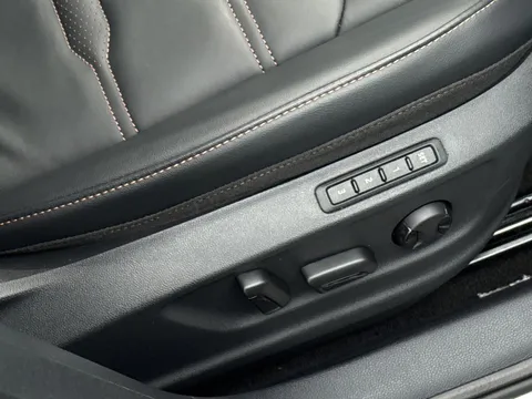 KP25DYD CUPRA Ateca 2.0 TSI VZ2 5dr DSG 4Drive **PANORAMIC SUNROOF** Thumbnail #35