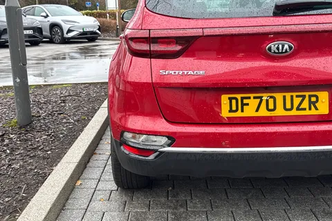 DF70UZR Kia Sportage 1.6 GDi 2 Euro 6 (s/s) 5dr Thumbnail #35