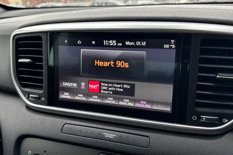 DF70UZR Kia Sportage 1.6 GDi 2 Euro 6 (s/s) 5dr Thumbnail #47