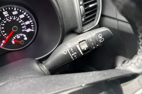 DF70UZR Kia Sportage 1.6 GDi 2 Euro 6 (s/s) 5dr Thumbnail #58