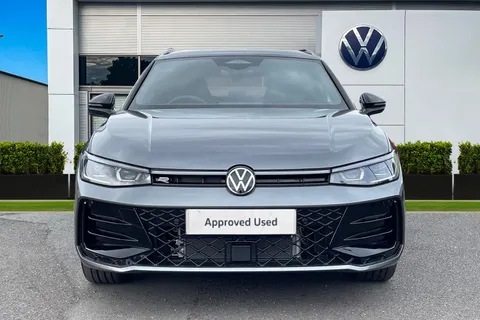 CX75SYJ Volkswagen Passat 1.5 TSI eHybrid 272 R-Line 5dr DSG ⭐Full Leather, Black Pack, Towbar⭐ Thumbnail #6