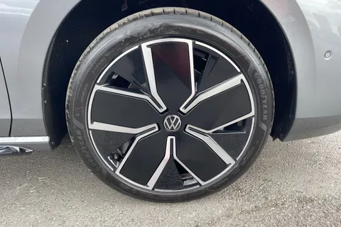 CX75SYJ Volkswagen Passat 1.5 TSI eHybrid 272 R-Line 5dr DSG ⭐Full Leather, Black Pack, Towbar⭐ Thumbnail #7