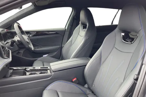 CX75SYJ Volkswagen Passat 1.5 TSI eHybrid 272 R-Line 5dr DSG ⭐Full Leather, Black Pack, Towbar⭐ Thumbnail #11